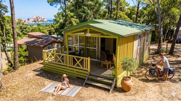 Trouver le camping idéal à Calvi pour des vacances inoubliables